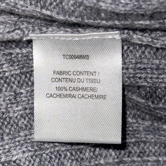 Derek Lam IO Crosby 100% Cashmere Turtleneck Sweater SZ Small - Picture 9 of 9